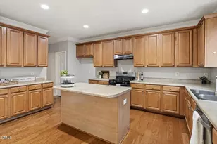 323 Northlands Dr, Cary, NC 27519 - Photo 15