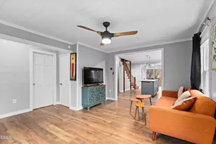 3815 Shattalon Dr, Winston-Salem, NC 27106 - Photo 3