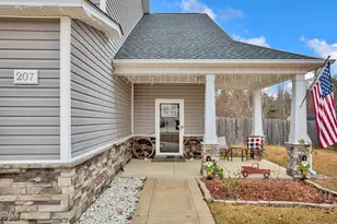 207 Boswell St, Raeford, NC 28376 - Photo 3