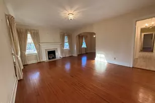608 W Parrish Dr, Benson, NC 27504 - Photo 11