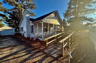 608 W Parrish Dr, Benson, NC 27504 - Photo 7