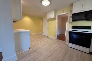 608 W Parrish Dr, Benson, NC 27504 - Photo 21