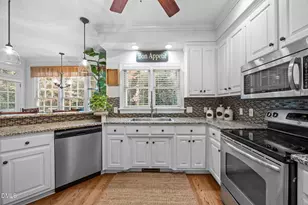 203 Piperwood Dr, Cary, NC 27518 - Photo 9