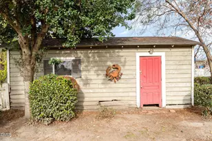 604 W Divine St, Dunn, NC 28334 - Photo 37