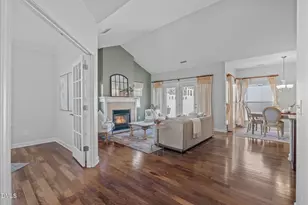 5224 Niagra Dr, Chapel Hill, NC 27517 - Photo 3