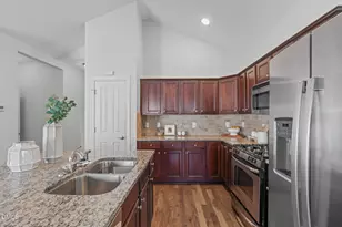 5224 Niagra Dr, Chapel Hill, NC 27517 - Photo 9