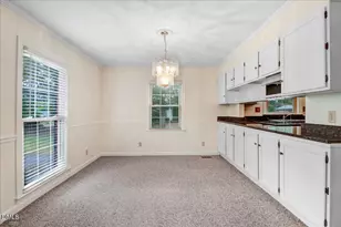 2635 Dogwood Ln, Kinston, NC 28504 - Photo 7