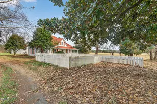 3744 Russell Rd, Graham, NC 27253 - Photo 35