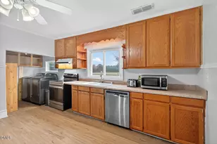 3744 Russell Rd, Graham, NC 27253 - Photo 13