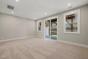 528 Plumleaf Ln, Durham, NC 27703 - Photo 9