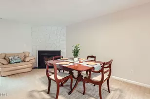 114 Mossbark Ln, Chapel Hill, NC 27514 - Photo 7