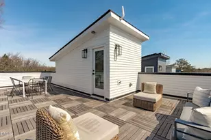 600 Rocky Knob Ct, Raleigh, NC 27601 - Photo 3