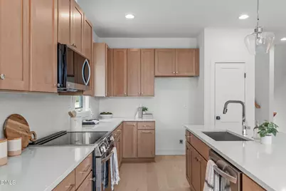 610 Rocky Knob Court, Raleigh, NC 27601 - Photo 7