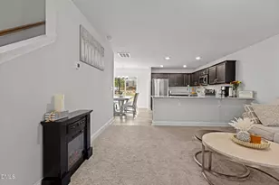 824 Estes Ln, Holly Springs, NC 27540 - Photo 5