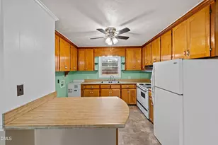 10263 U S 701 Hwy S, Newton Grove, NC 28366 - Photo 17