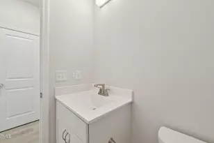 6616 Bunker Hill Dr, Raleigh, NC 27610 - Photo 15