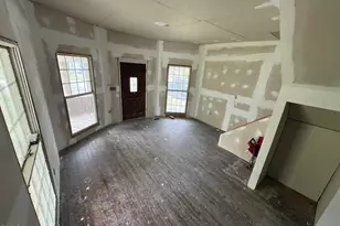 406 N Webb St, Selma, NC 27576 - Photo 5