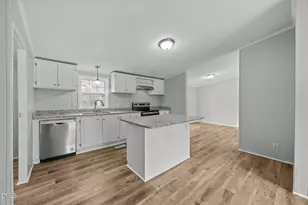 15 Dry Pond Ln, Zebulon, NC 27597 - Photo 9