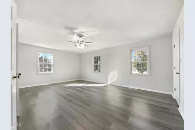 5142 Meadowbrook Drive, Fayetteville, NC 28304 - Photo 15