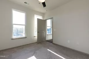 2400 Gathering Square Ct Ct, Fuquay Varina, NC 27526 - Photo 7