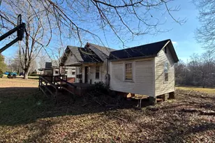 701 E D St, Newton, NC 28658 - Photo 5