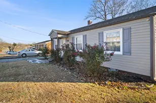 2007 Lynette Dr, Greensboro, NC 27403 - Photo 9