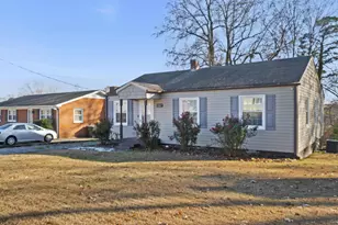 2007 Lynette Dr, Greensboro, NC 27403 - Photo 7