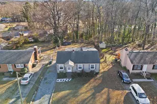 2007 Lynette Dr, Greensboro, NC 27403 - Photo 3