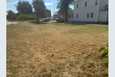 311 N Wilson Avenue, Dunn, NC 28334 - Photo 3