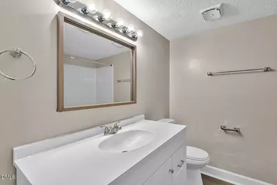 500 Umstead Drive #105d, Chapel Hill, NC 27516 - Photo 15