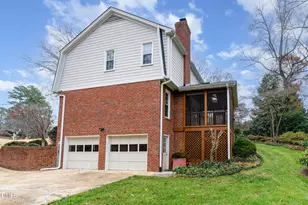 1100 Sudbury Ct, Raleigh, NC 27609 - Photo 5