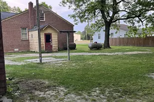 205 Maple St, Rich Square, NC 27869 - Photo 15