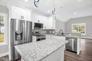 701 East St, Smithfield, NC 27577 - Photo 13