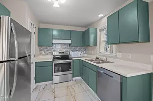 8225 Merriweather Cir, Raleigh, NC 27616 - Photo 15