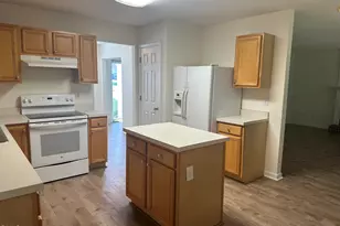 124 Fairford Dr, Holly Springs, NC 27540 - Photo 5