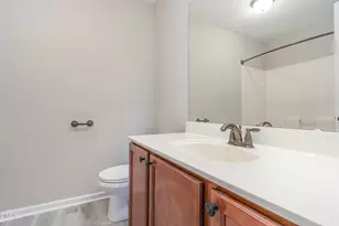 240 E Quailwood Dr, Fuquay Varina, NC 27526 - Photo 25