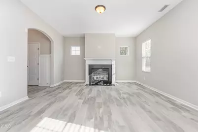 240 E Quailwood Drive, Fuquay Varina, NC 27526 - Photo 5