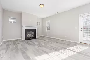 240 E Quailwood Dr, Fuquay Varina, NC 27526 - Photo 7