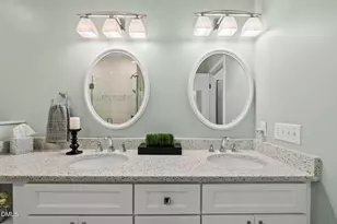 7710 Astoria Pl, Raleigh, NC 27612 - Photo 17