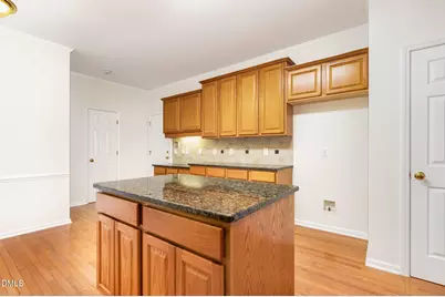 1005 Scotsburg Trail, Hillsborough, NC 27278 - Photo 9