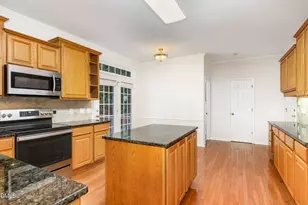 1005 Scotsburg Trail, Hillsborough, NC 27278 - Photo 5