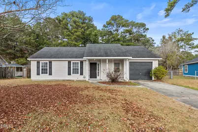 121 Hunting Green Drive, Jacksonville, NC 28546 - Photo 1