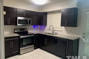 1133 Nottingham Cir, Cary, NC 27511 - Photo 3