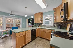 109 Pebble Dr, Clayton, NC 27520 - Photo 9