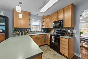 109 Pebble Dr, Clayton, NC 27520 - Photo 11