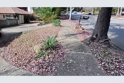 5301 Thayer Drive, Raleigh, NC 27612 - Photo 7