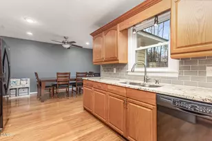 1004 Stoneybrook Dr, Sanford, NC 27330 - Photo 11