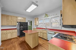 511 N Main St, Graham, NC 27253 - Photo 9