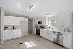 110 Autumn Winds Dr, Goldsboro, NC 27530 - Photo 3