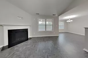 295 New Castle Ln, Spring Lake, NC 28390 - Photo 3